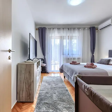 Casa vacanze Deno&melly By Interhome